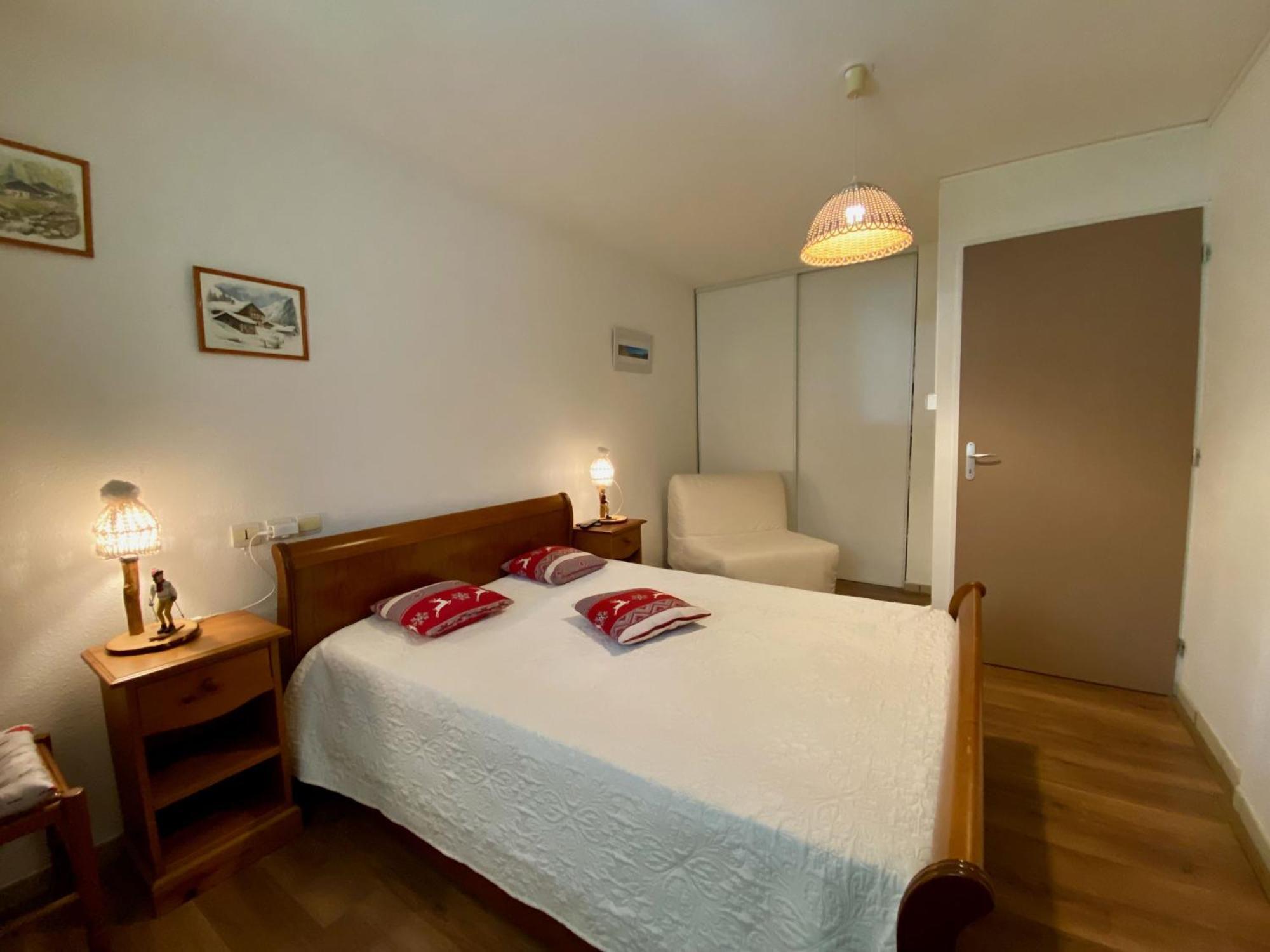 Charmant Logement De Plein Pied Avec Piscine 2* Loudenvielle Exteriör bild